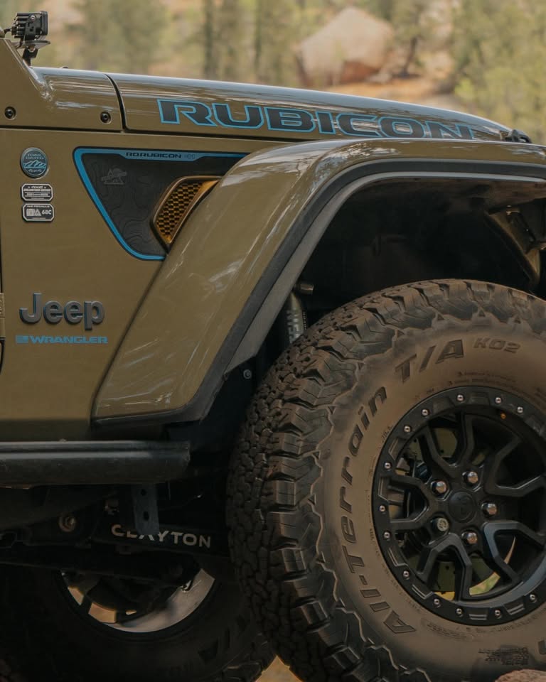 Custom-Painted Side Vents fits Jeep JL/JT Rubicon