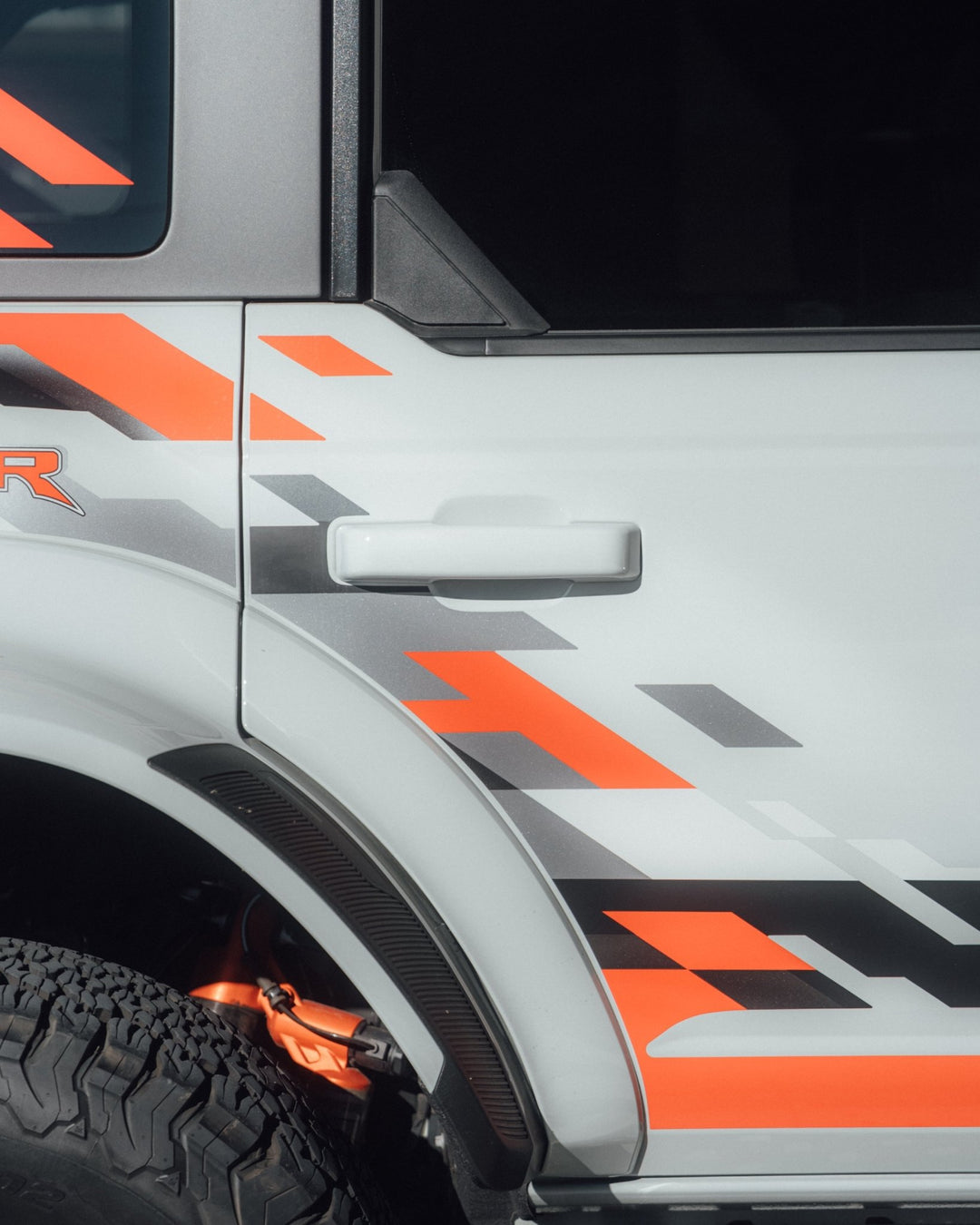 Ford Bronco Painted Handle Covers With Smart Entry *Seamless Fitment | Avalanche - DR | 4 Door | |