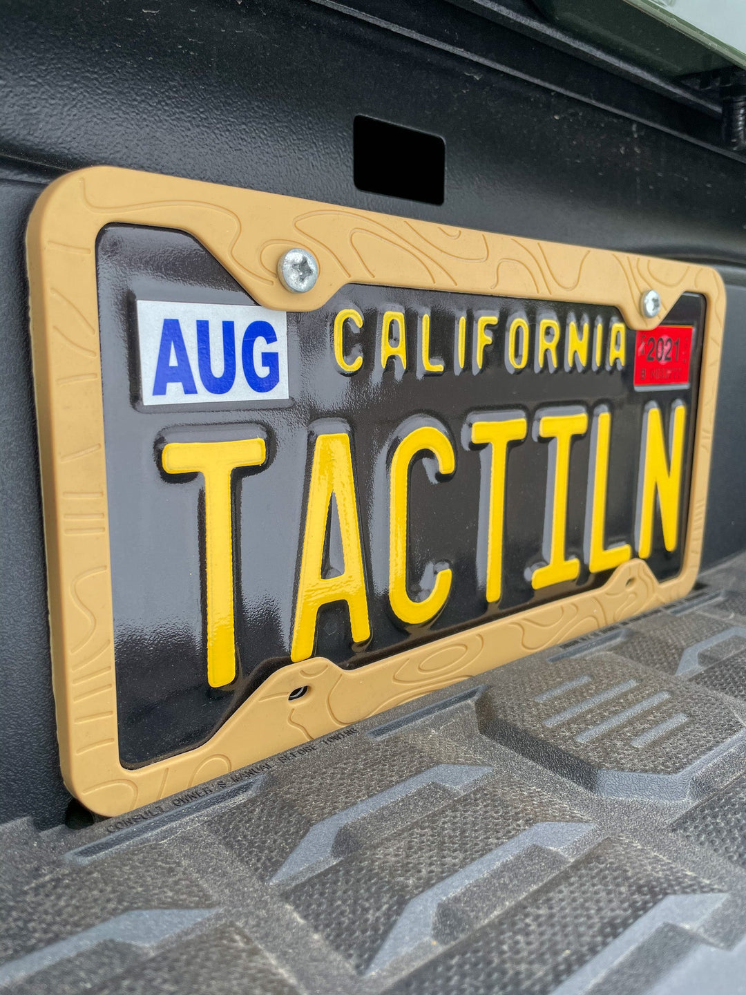 SILICONE TOPOGRAPHY LICENSE PLATE FRAME - ANTI-RATTLE, ANTI-SCRATCH