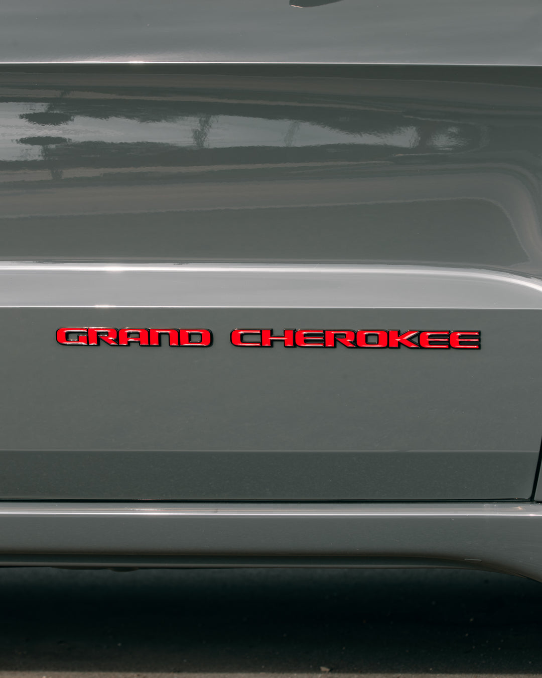 GRAND CHEROKEE Door Emblem Overlay Decals – Solid Color | Fits 2017-2022 Grand Cherokee WK2