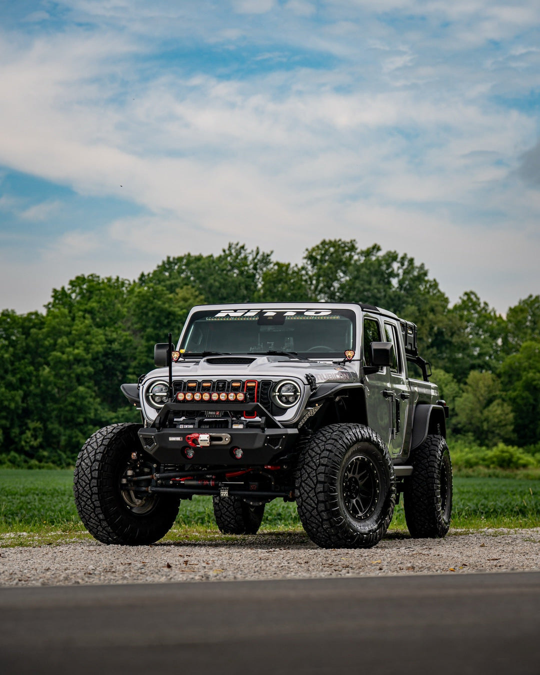 Custom Paint Matched Front Grille – Refreshed Style fits Jeep Wrangler JL/ Gladiator JT