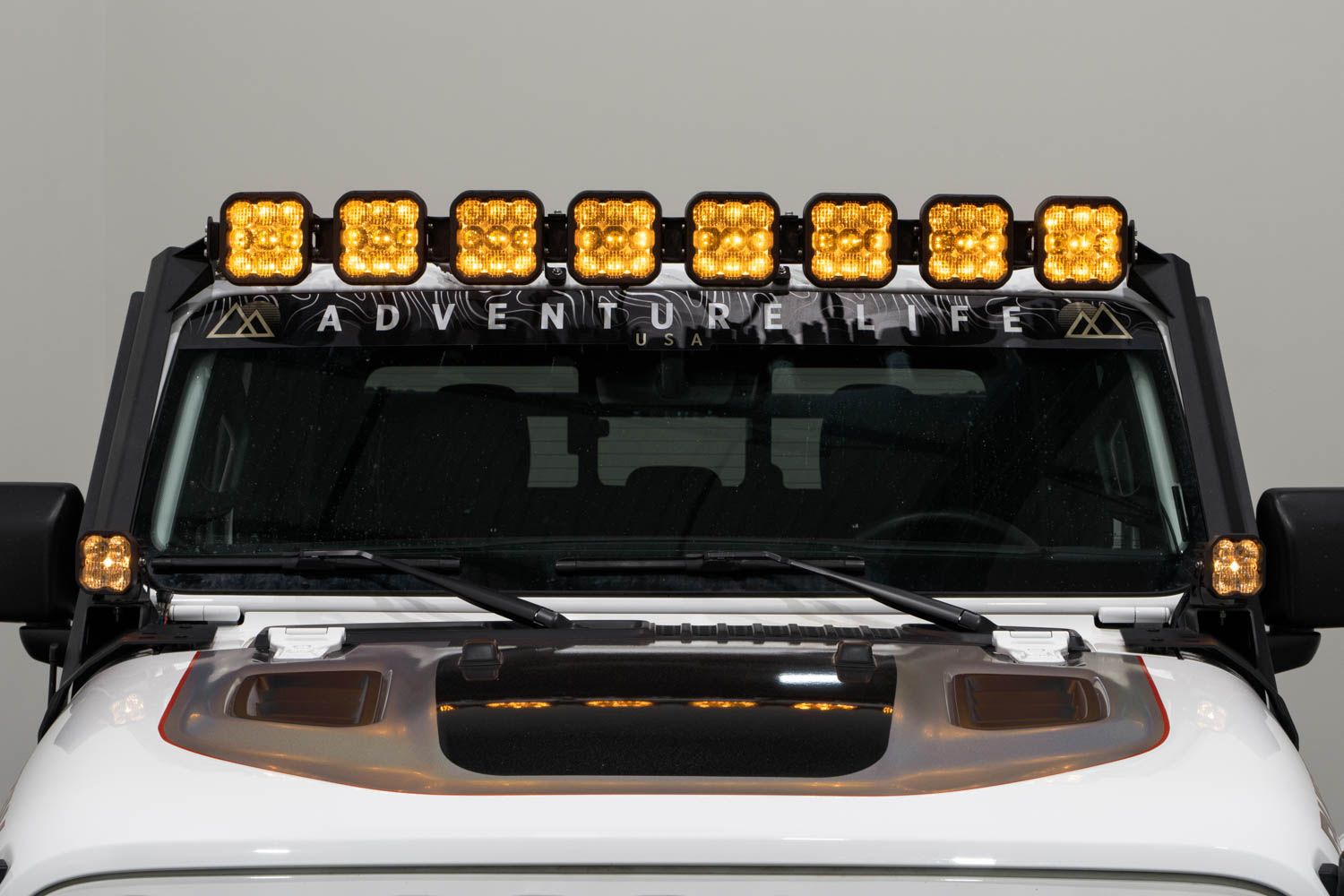 SS5 Windshield CrossLink Lightbar Kit for 2020-2023 Jeep Gladiator - AdventureLifeDecals